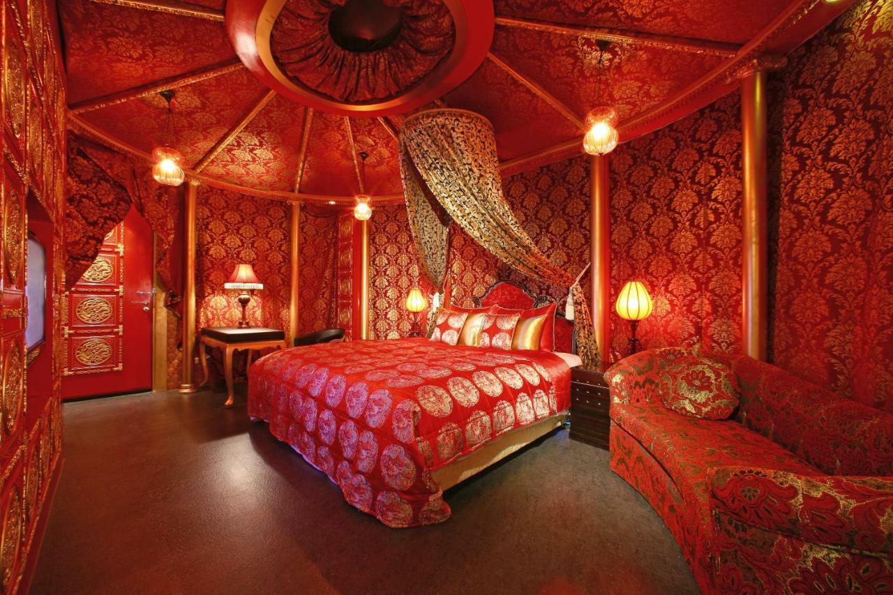 Sato Castle Motel Тайбэй Экстерьер фото